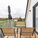 Parkside S6 - 8min Legoland *