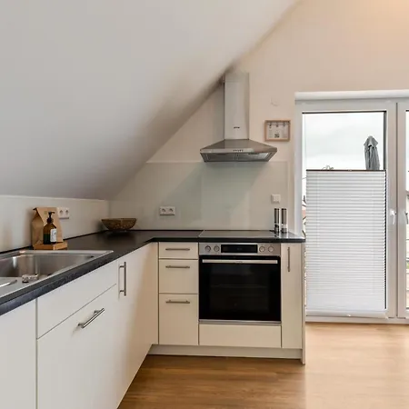 6 Parkside Apartment *